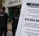“Cara la jodita”: la reacción del primer padre notificado por el Gobierno por amenazas a escuelas