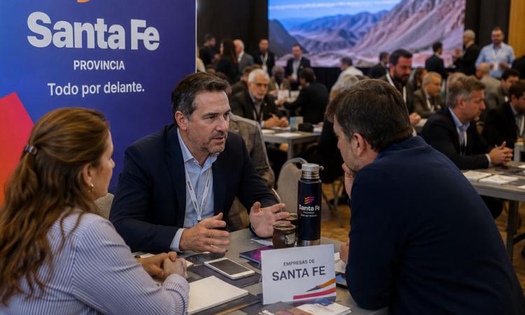 Cien empresas santafesinas desembarcan en San Juan para buscar negocios mineros en medio de la crisis industrial