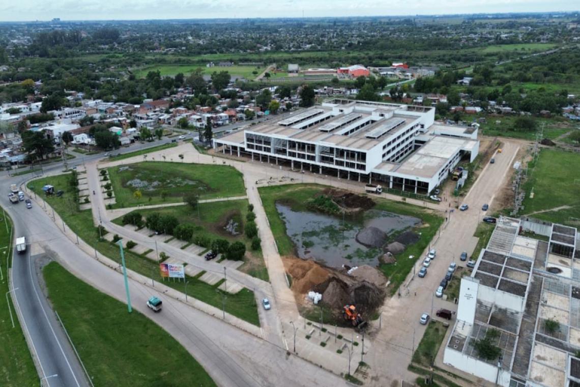 El Gobierno Provincial ya puso en marcha la megaobra para terminar el Hospital Regional Sur de Rosario