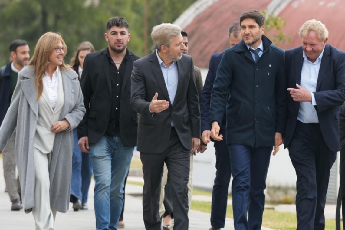 Pullaro reivindicó la regionalización como “el camino para mostrarle al país un modelo de desarrollo y producción”