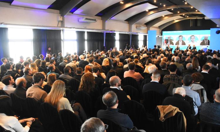 Pullaro: “Nuestro gobierno es aliado de la industria y siempre va a defenderla porque genera empleo”
