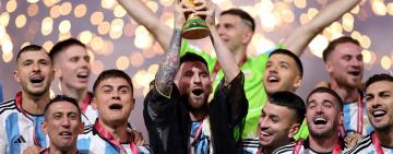 Argentina inicia la defensa de su corona mundial ante Argelia en Kansas