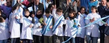 Pullaro inauguró la restauración del Monumento a la Bandera y Rosario recuperó su máximo símbolo histórico