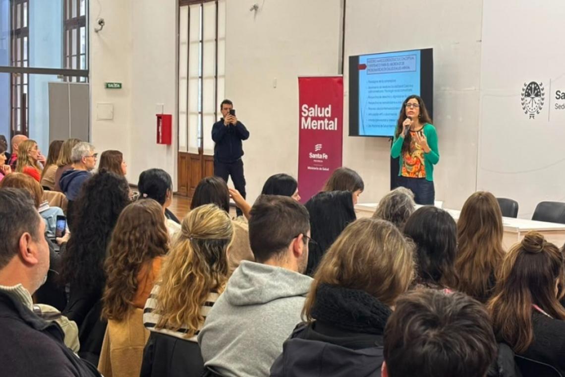 Santa Fe fortalece la atención comunitaria con capacitación para más de 100 profesionales