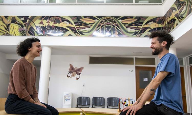 Un hospital pensado para los chicos: arte, juego y salud transforman la espera en el Vilela