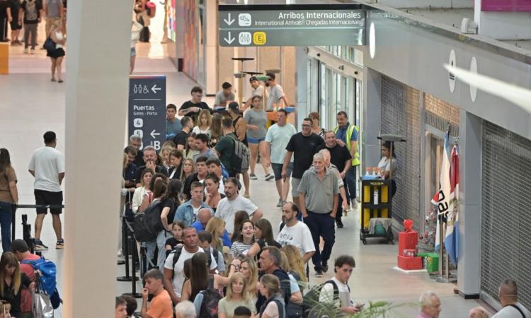 Rosario licita 11 locales comerciales para transformar el aeropuerto en un nuevo polo de servicios