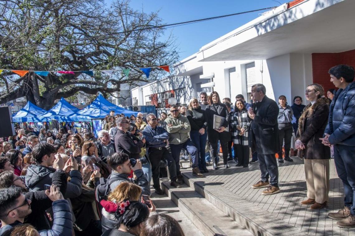 Rosario amplió el Policlínico San Martín y fortalece la atención de salud municipal