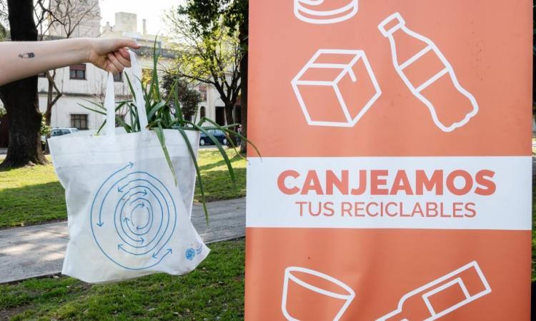 Rosario impulsa un nuevo canje de reciclables en la Plaza del Foro