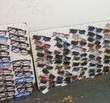 Nuevo operativo en el microcentro: secuestraron 170 anteojos que se vendían en la vía pública