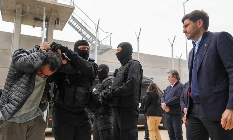 Santa Fe inauguró una cárcel para 891 internos y Pullaro endureció su mensaje contra el delito.