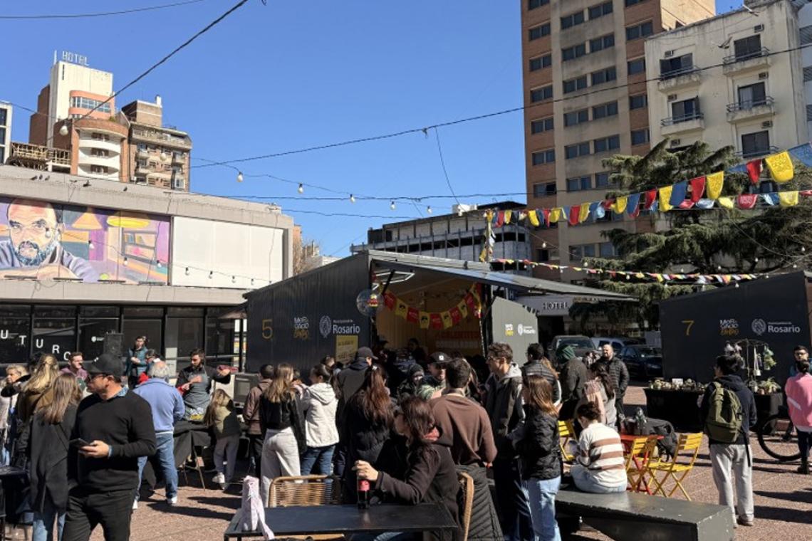 El Mercado del Centro celebra tres años con música, gastronomía y actividades en plaza Montenegro